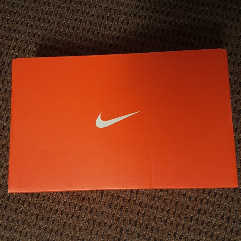 brand new Nike Flex Supreme